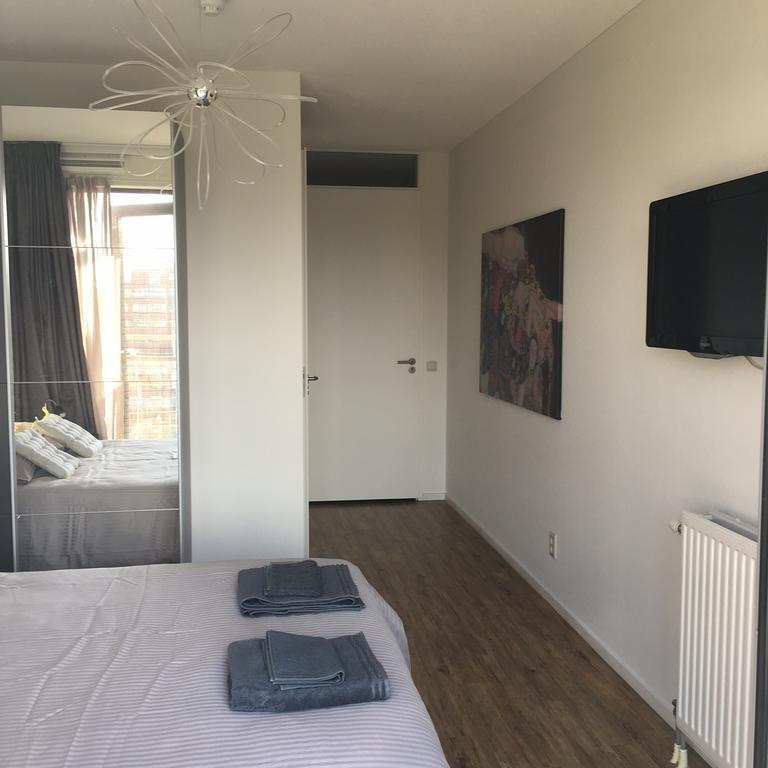 Appartement Hellingweg Met Balkon Гаага Экстерьер фото